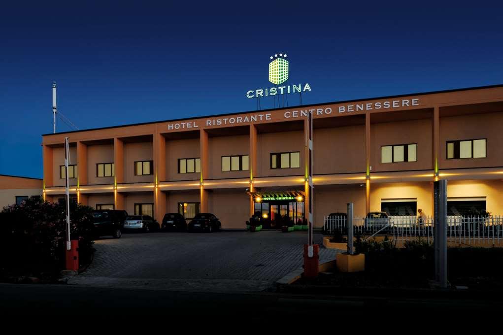 Hotel Cristina Rocca San Giovanni Extérieur photo