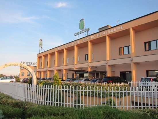 Hotel Cristina Rocca San Giovanni Extérieur photo